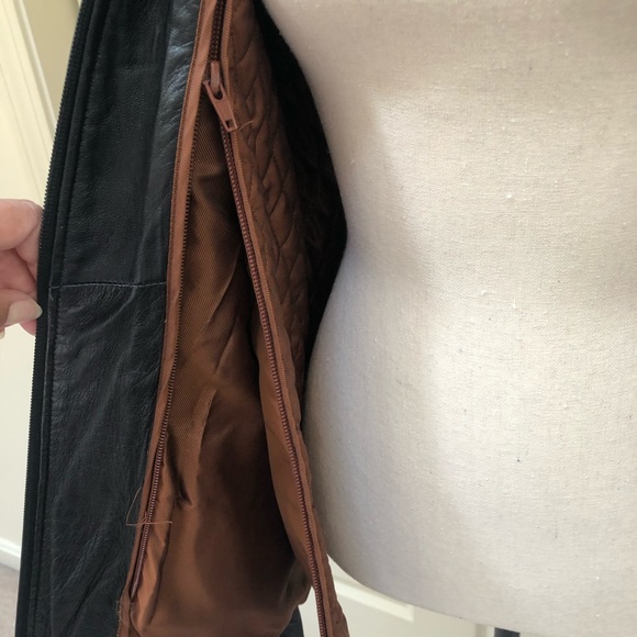 Wilson Women’s leather jacket - Picture 4 of 8